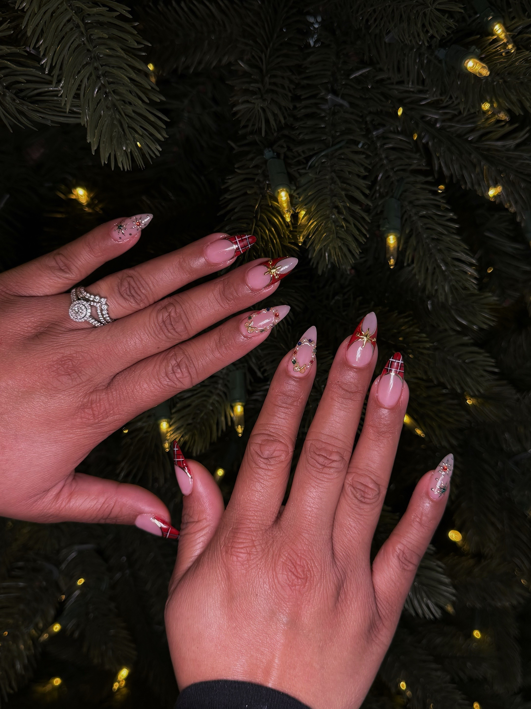 Green Hill Nail gallery image